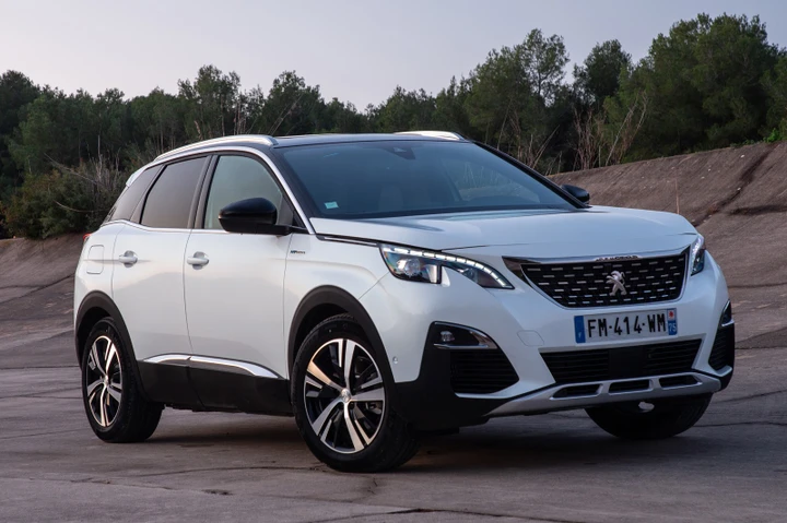 Peugeot 3008: indiscrezioni su restyling e nuova generazione