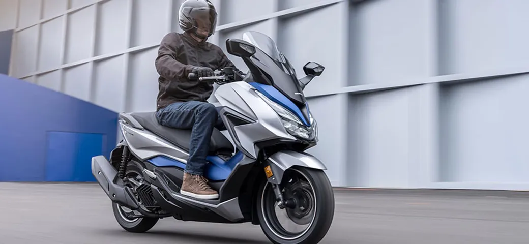 Honda Forza 125 e 350 2021: info e caratteristiche