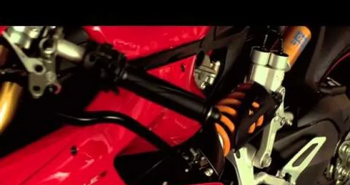 Ducati 1199 Panigale: il video test di Motoblog - La Tecnica