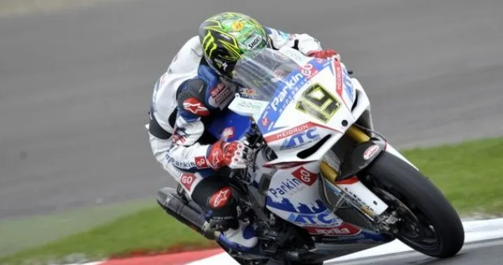 SBK Nurburgring, Gara2: vince Chaz Davies! Biaggi scivola, Melandri spreca il match-point.