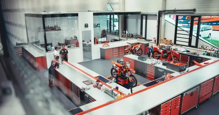 KTM resta in Austria: Neumeister smentisce il trasferimento in India