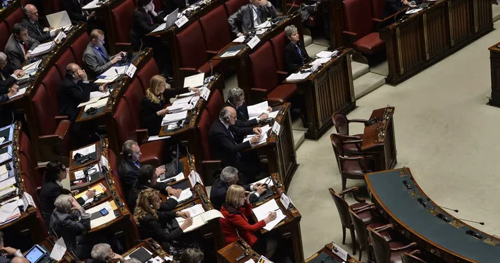 Tassa sulle emissioni: industria contro l'ecotassa, si paga sopra 160 g/Km