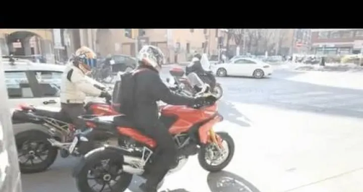 Ducati Multistrada 1200: primi avvistamenti su strada