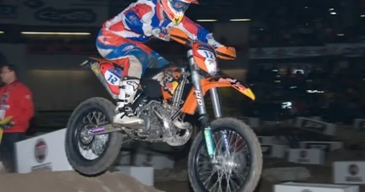 David Knight Vince il mondiale Enduro Indoor