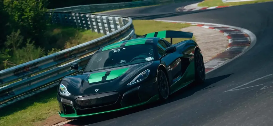Rimac Nevera: in un video il giro record al Nurburgring