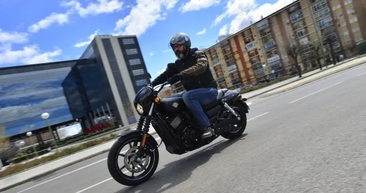 Harley-Davidson Street 750: il test di motoblog