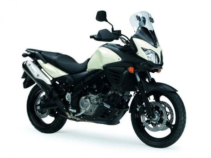 Suzuki V-Strom 650: fino a luglio con kit Urban in omaggio