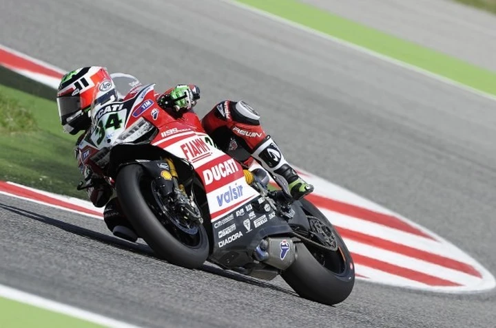 SBK Misano Superpole: Sykes (Kawasaki), giro-favola da record. Giugliano (Ducati) e Melandri (Aprilia) puntano alla vittoria