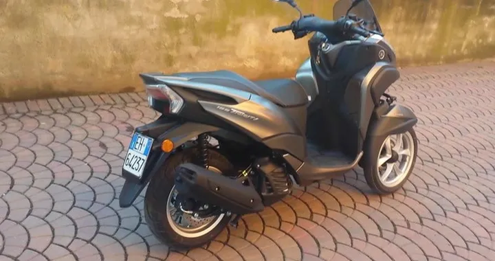 Yamaha Tricity 155 2017 Walk Around
