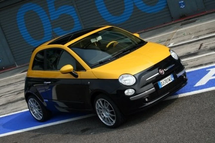 Fiat 500 Aznom: lusso bicolore