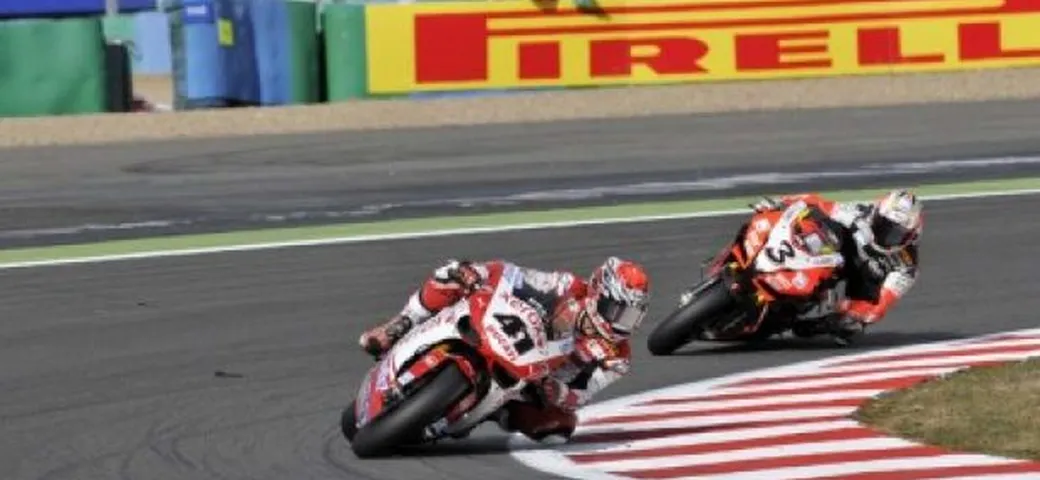 WSBK: Gallery weekend di gare di Magny Cours