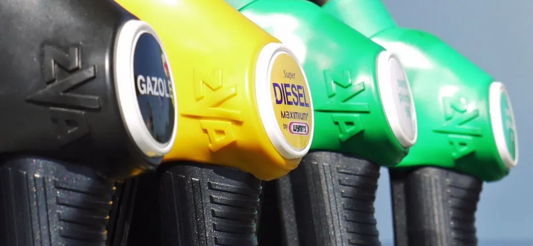 Prezzo benzina: nuovi rialzi in vista per un pieno di carburante