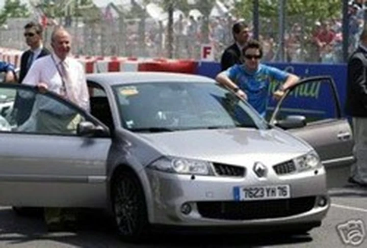 La... Renault di Alonso in vendita su eBay