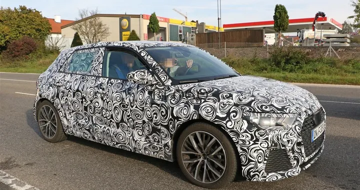 Audi A1: foto spia della nuova generazione