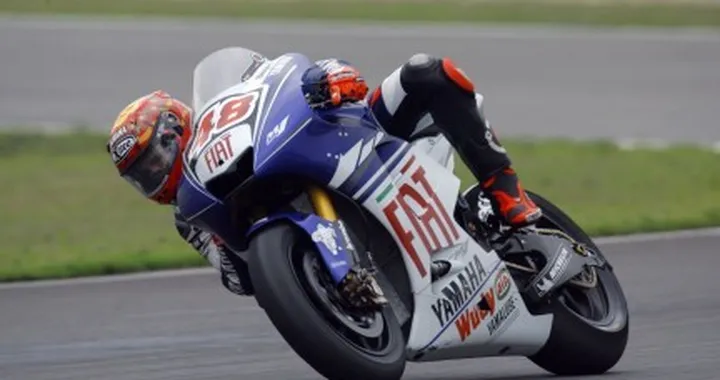 Semaforo verde: a Le Mans Lorenzo scende in pista
