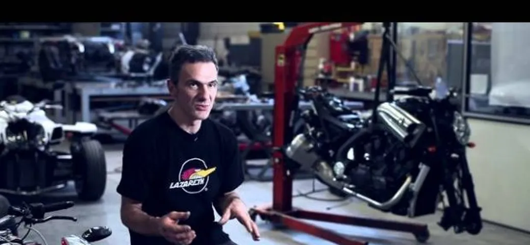 Yamaha V-Max Special Lazareth, Roland Sands e Marcus Walz /video