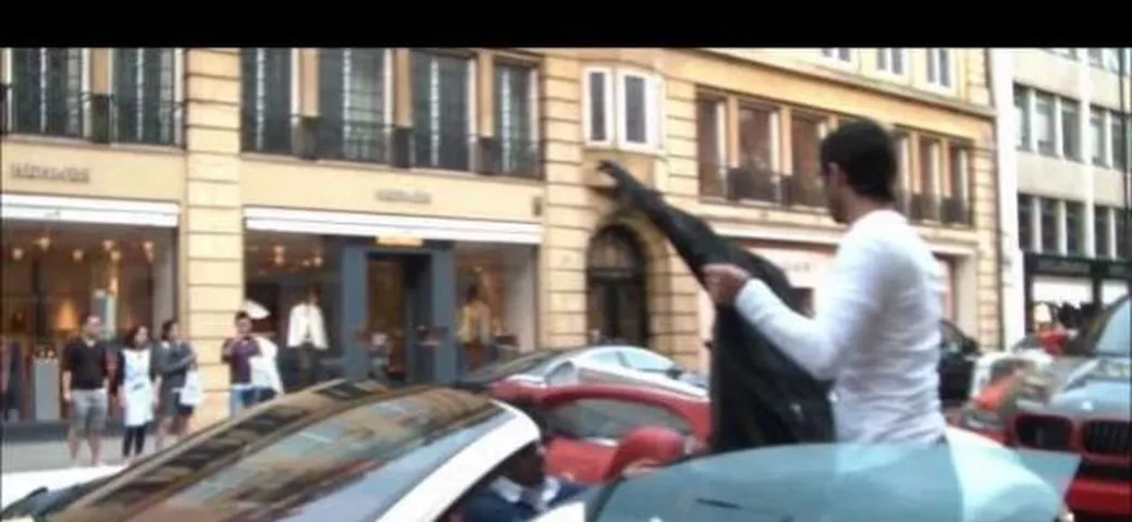 Bugatti Veyron Grand Sport: qualche problema di troppo nel montaggio della capote...