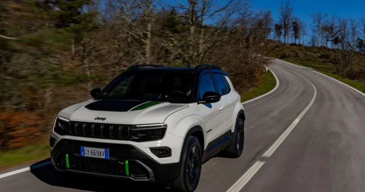 Jeep apre gli showroom nel weekend: non solo Avenger