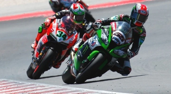 SBK Misano 2015: Jonathan Rea precede Giugliano in Gara-2, 6° Max Biaggi [Foto]