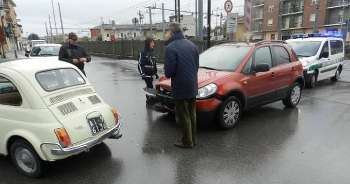 Assicurazione auto: vantaggi e svantaggi della scatola nera