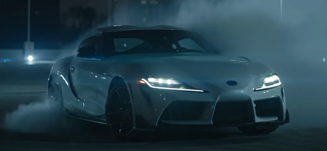 La Toyota GR Supra e l'ironia sul politically correct [Video]