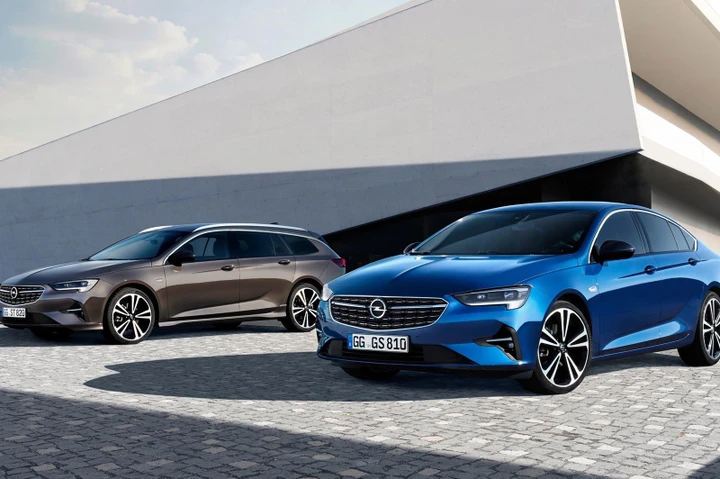 Opel Insignia: ecco la nuova gamma Model Year 2021
