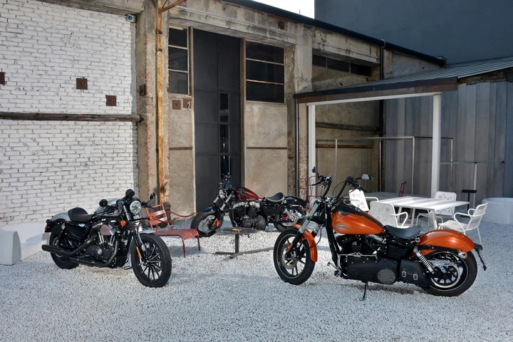 We are custom: tre special Dark Custom di Harley-Davidson