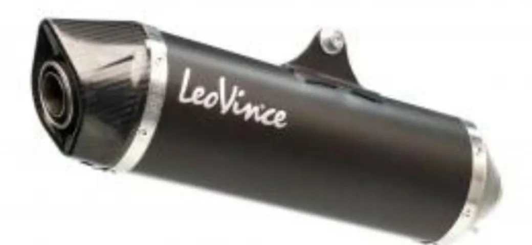 LeoVince Nero, silenziatore dal look deciso per moto e maxi-scooter