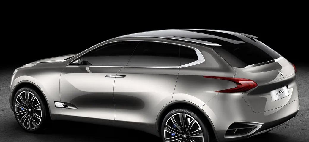 Peugeot 7008: allo studio la SUV per il top di gamma