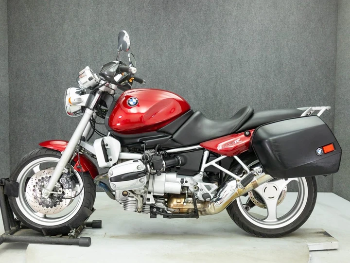 Perché scegliere oggi una BMW R1100R usata