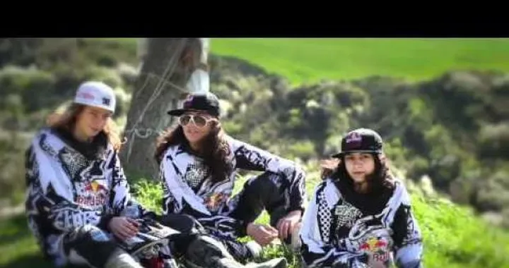 Red Bull Moto Chix 2011 cerca ragazze
