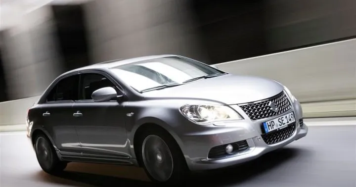 Suzuki Kizashi Sport: arrivano gli accessori dedicati