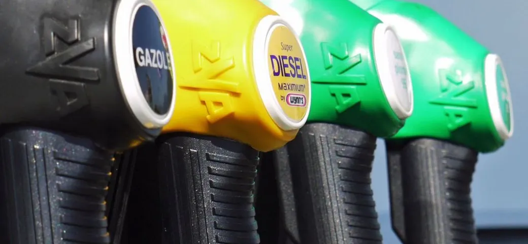 Prezzi benzina e diesel, non si fermano gli aumenti