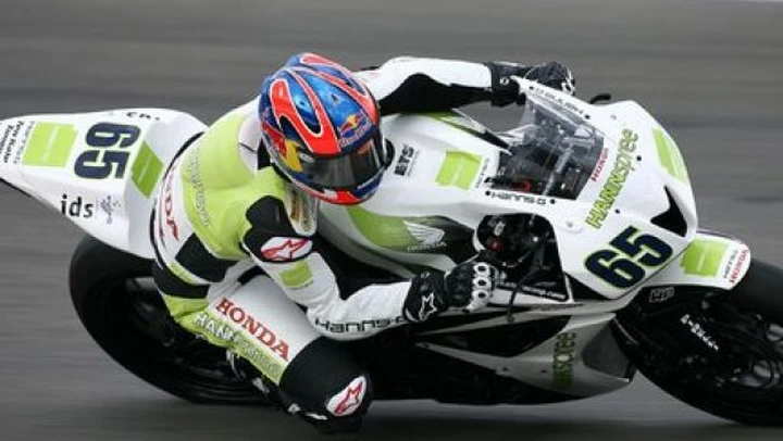 WSBK: Rea a caccia del quarto posto nel mondiale. Checa saluta il team Ten Kate