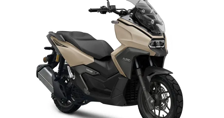 UM Motorcycles Rockville 125 e 300: design sportivo e tecnologia avanzata