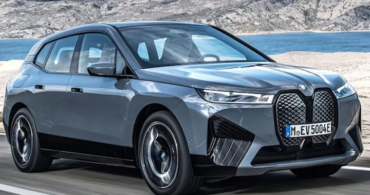 BMW iX: in arrivo la versione sportiva M60