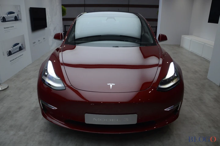 Le Tesla cambieranno colore grazie alla verniciatura più avanzata al mondo