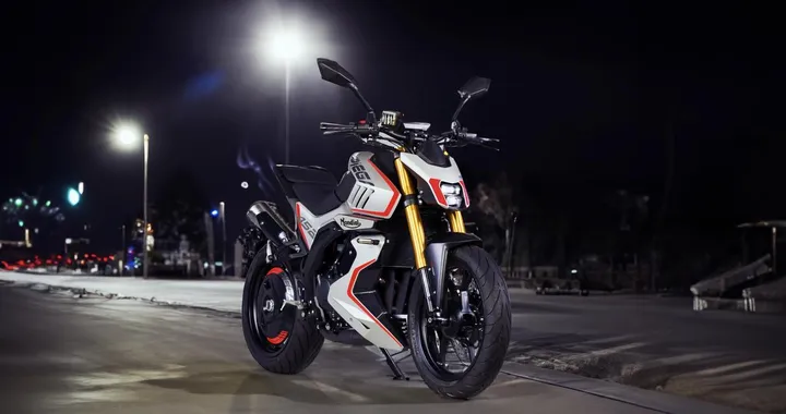 F.B Mondial Piega 452: ad EICMA 2023 debutta la nuova hypernaked [FOTO]