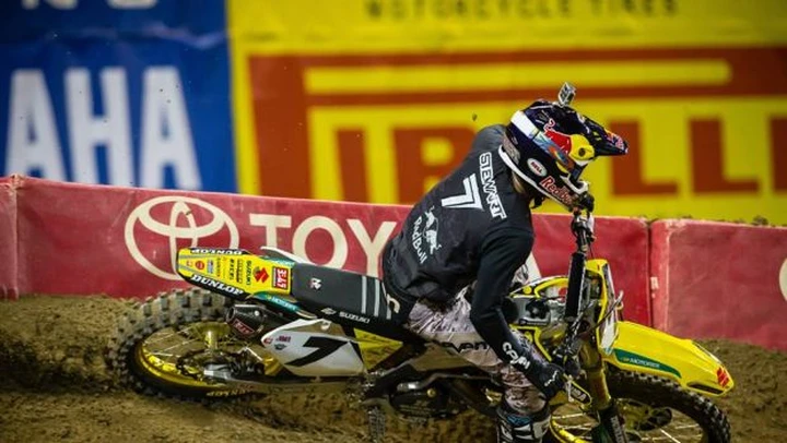 AMA Supercross 2014: un'altra vittoria per Stewart a Toronto. Bubba secondo per numero di vittorie nella storia del Supercross