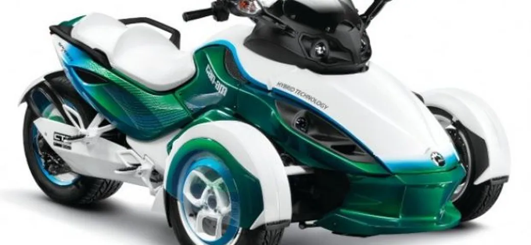 Can-Am Spyder: allo studio la variante ibrida