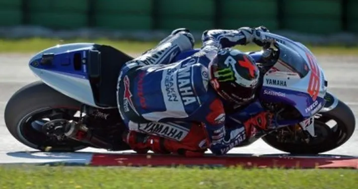 MotoGP Misano, Lorenzo “martello” trionfante. Marquez allunga su Pedrosa. Rossi, riscossa ... rinviata