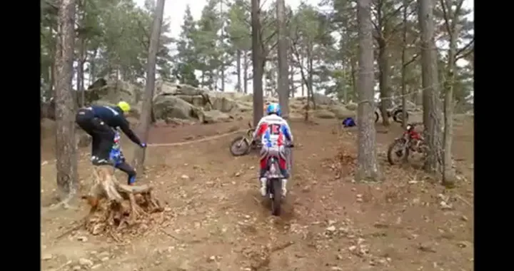 Amazing Motorbike Jump Rope