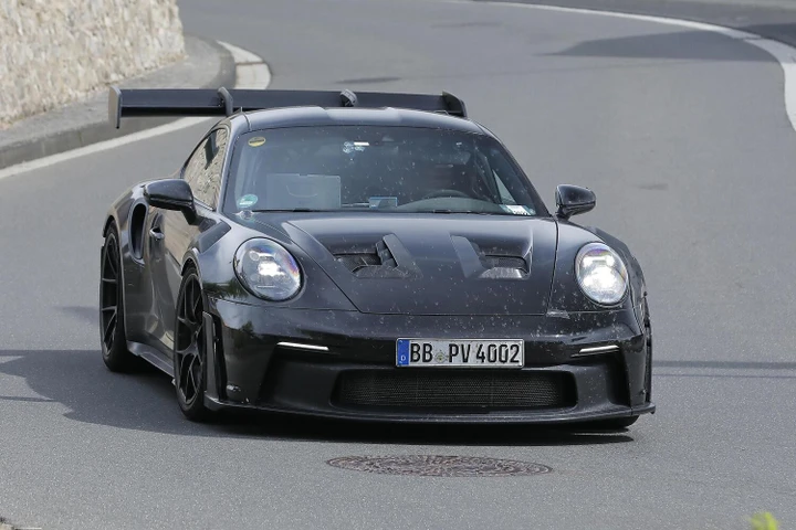 Porsche 911 GT3 RS: la nuova generazione spiata senza camuffature