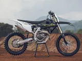 Triumph aggiorna la TF 250-X: elettronica, sospensioni e frizione da gara