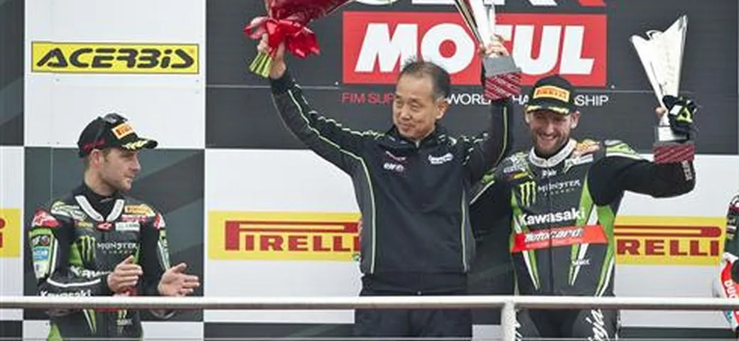 SBK Donington 2016: Kawasaki regina d'Inghilterra