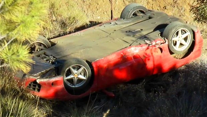 Incidente Ferrari 360 Modena: si ribalta in Video