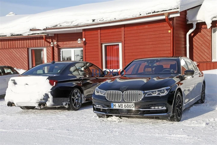 BMW M7: prime foto spia del muletto