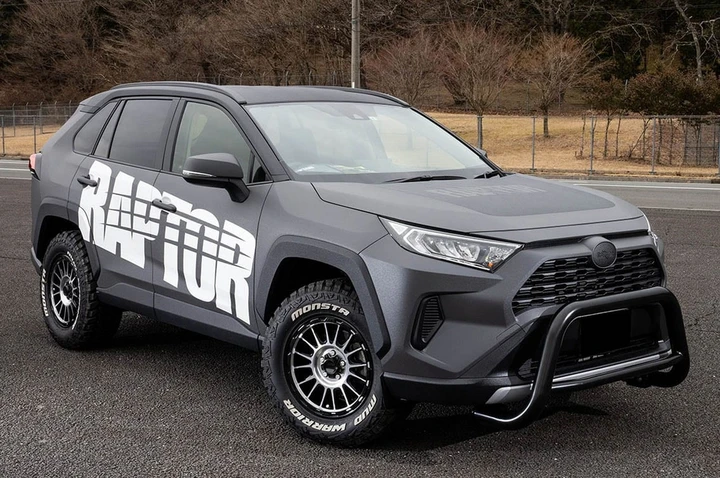 Raptor Japan: una Toyota RAV4 speciale...