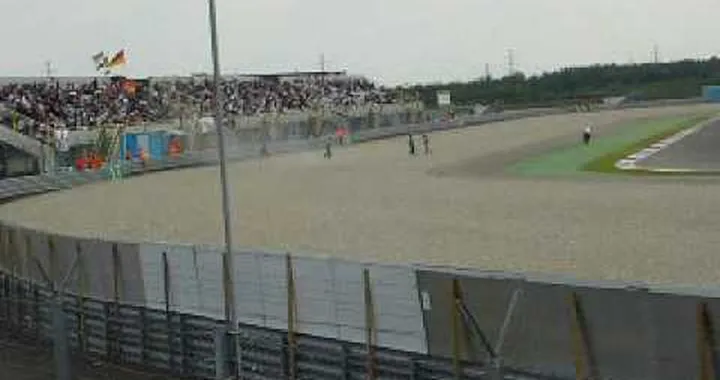 Spies crashes at superbikes Assen 2009