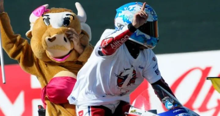 WSBK: A Magny-Cours Carlos Checa si laurea Campione del Mondo Superbike 2011 vincendo gara1